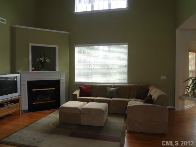10918 Sedgemoor Ln, Charlotte, NC 28277