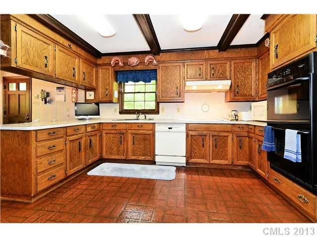 5925 Bentway Dr, Charlotte, NC 28226