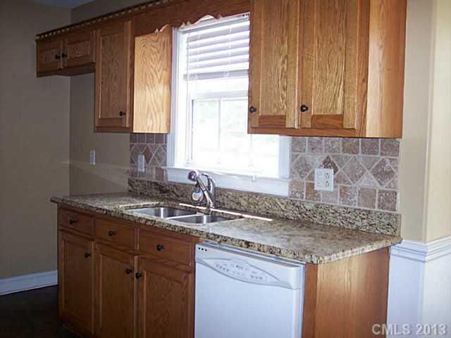 3801 Avondale Ln, Monroe, NC 28110