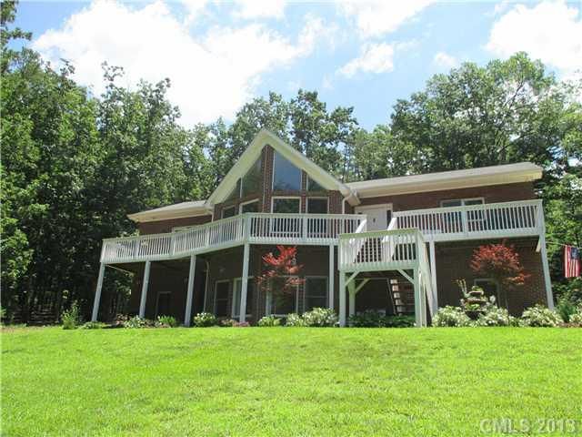 525 Compton Rd, Clover, SC 29710