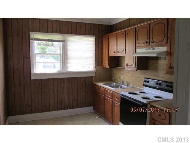 1301 River Dr, Belmont, NC 28012