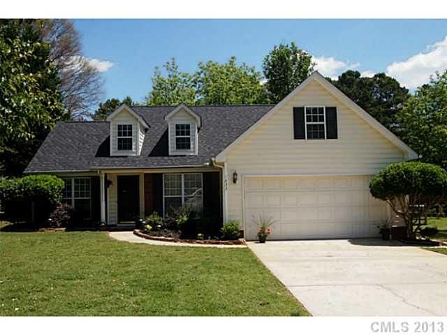 1833 Swaim Dr, Matthews, NC 28105