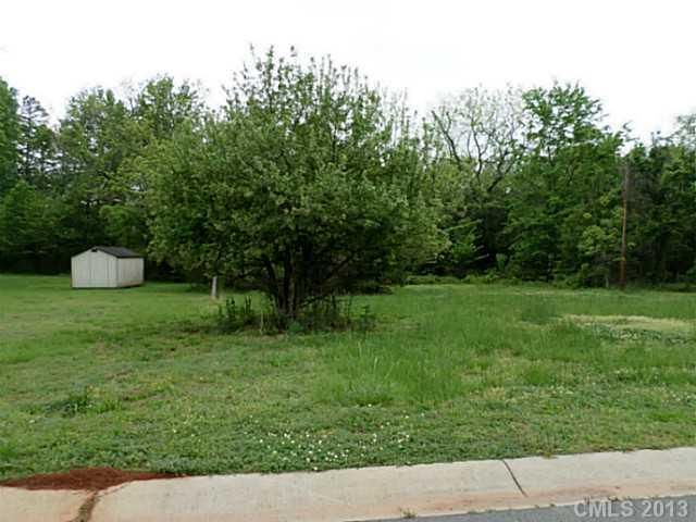 223 Nance Rd, Charlotte, NC 28214