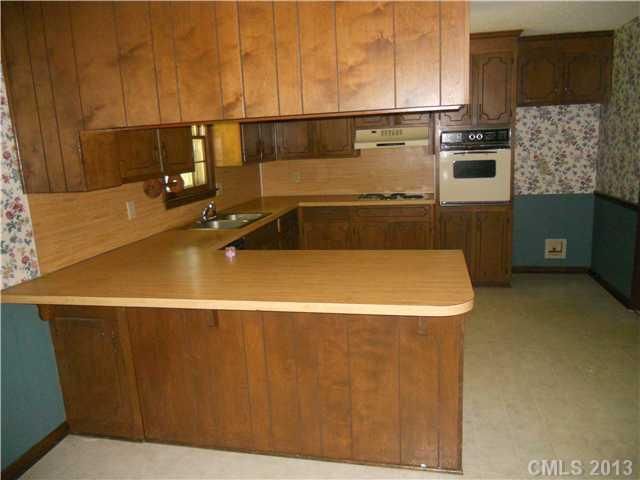 708 Pilgrim Forest Dr, Monroe, NC 28110