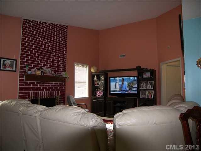 6713 Welbeck Ct, Charlotte, NC 28215
