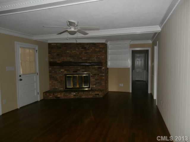 2477 Bel Air Dr, Lincolnton, NC 28092