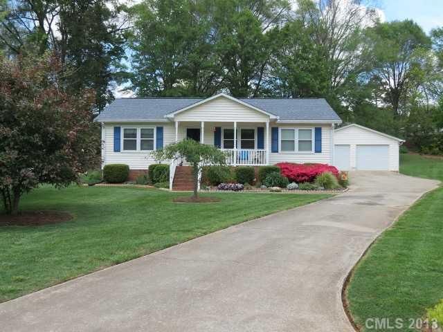 206 Morgan Pl, Concord, NC 28025