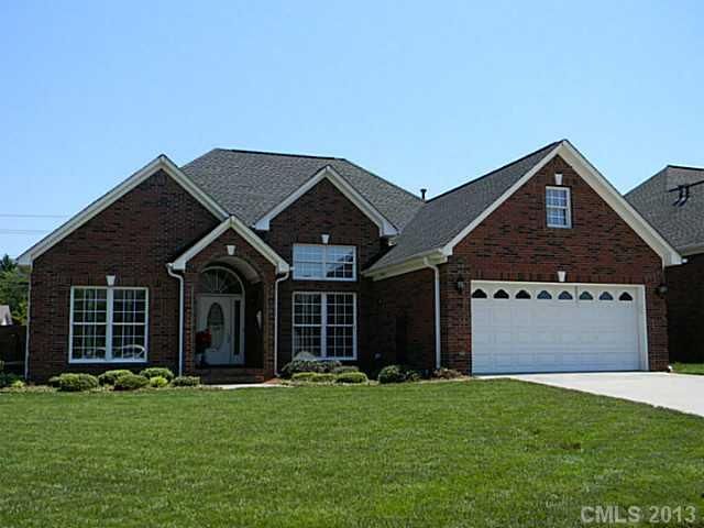 1609 Elkhart Cir, Gastonia, NC 28054