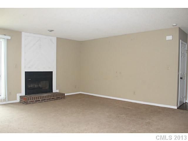 7263 Winery Ln #-, Charlotte, NC 28227