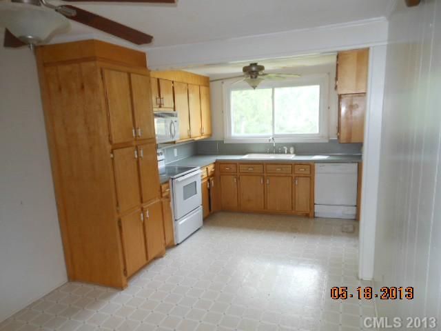 2351 Dixon Rd, Belmont, NC 28012