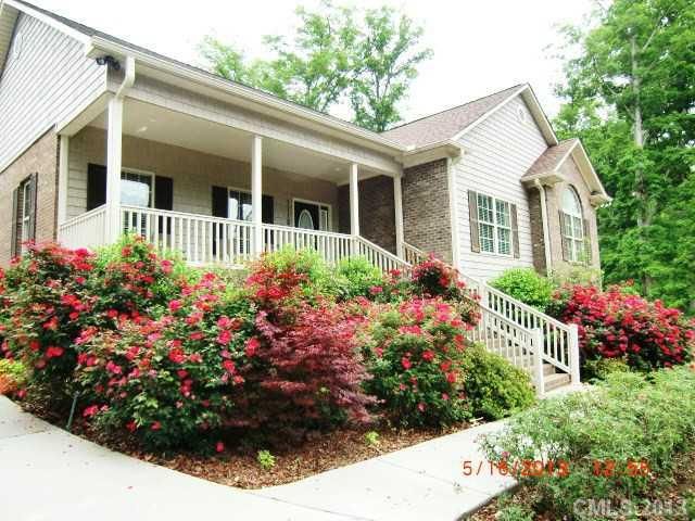 1118 Hawthorne Rd, Lancaster, SC 29720
