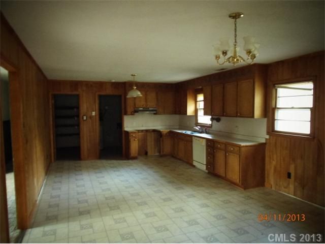 283 Compton Park Rd, Statesville, NC 28677