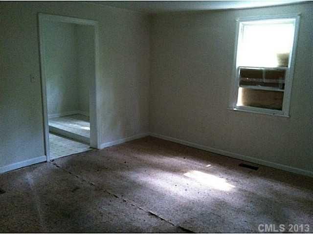 210 Crane St, Davidson, NC 28036