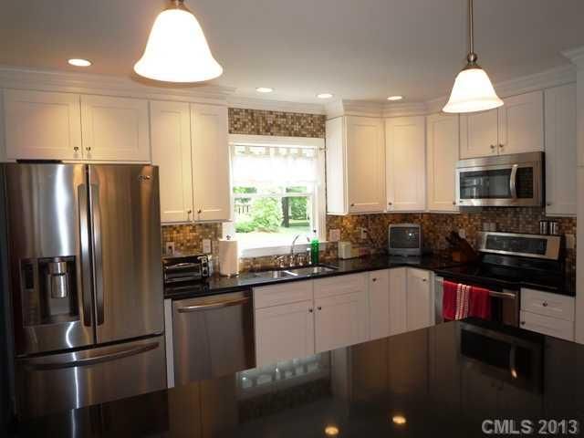 6701 Brookfield Pl, Charlotte, NC 28270