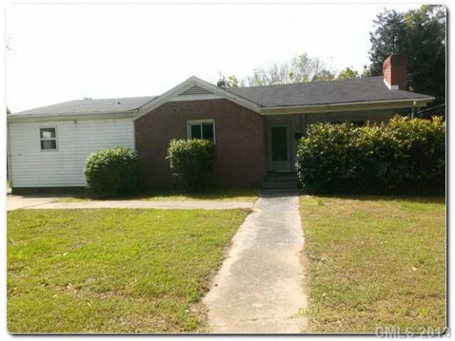 300 N Cloudman St, Charlotte, NC 28216