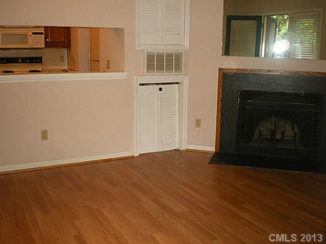 244 Cedar St #6, Charlotte, NC 28202
