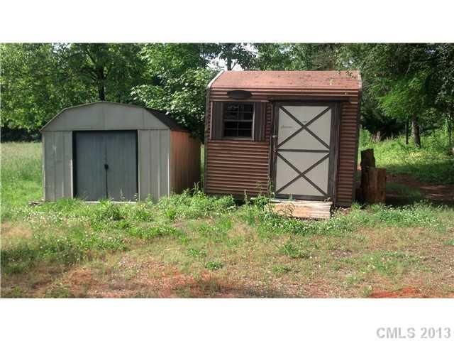 8087 Longbriar Dr, Kannapolis, NC 28081