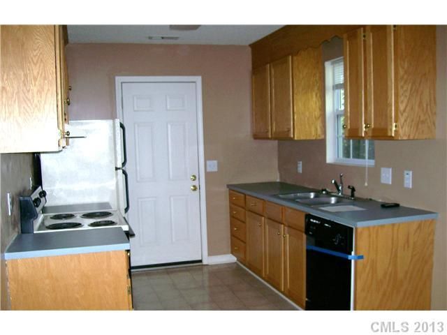 1710 NE 18th Ave #E-2, Hickory, NC 28601