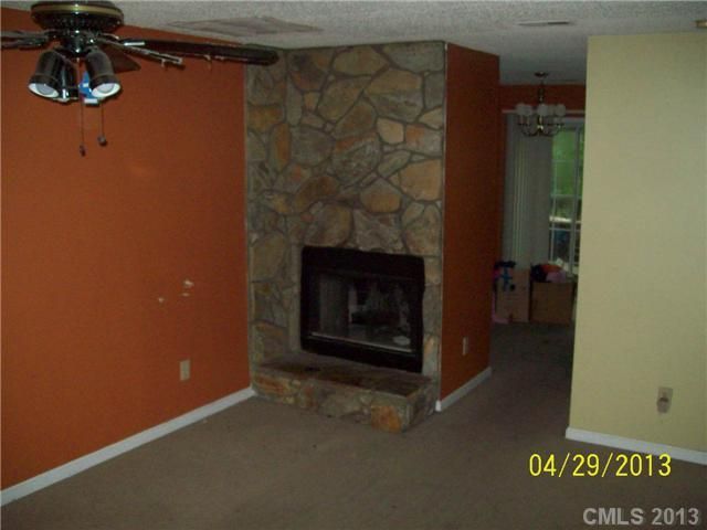 6427 Windsor Gate Ln #6427, Charlotte, NC 28215