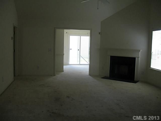 8730 Berrybrook Ln, Charlotte, NC 28269