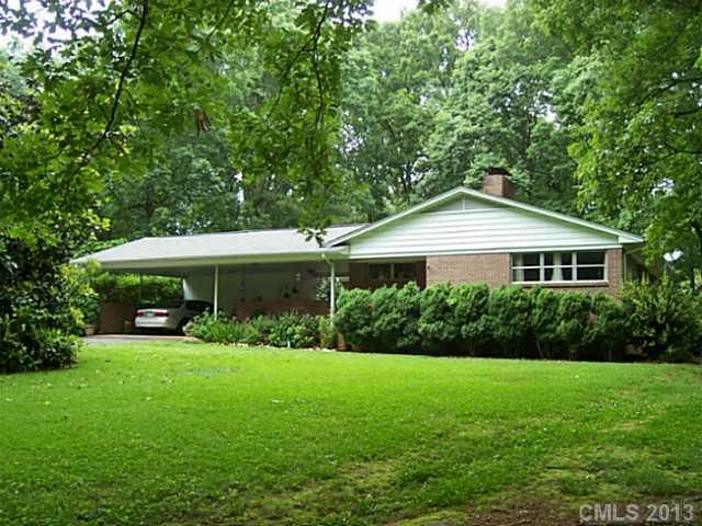 8 Park Dr, York, SC 29745