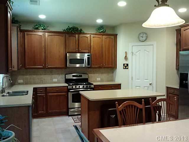 12328 Chesley Dr, Charlotte, NC 28277