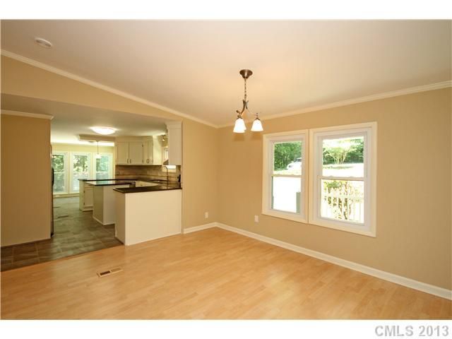 7464 Forest Oak Dr, Denver, NC 28037