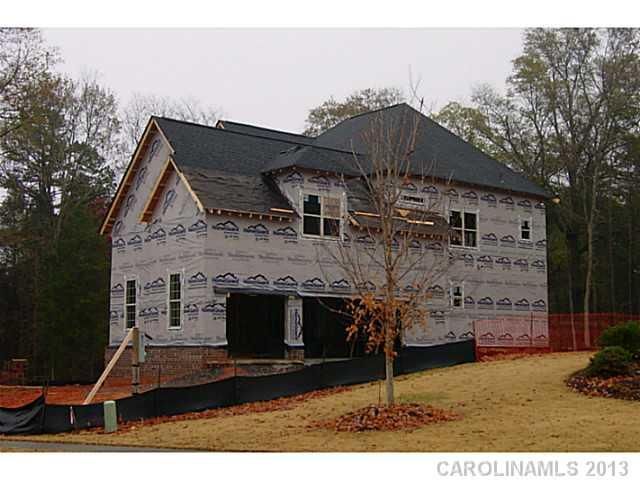 17032 Turtle Point Rd, Charlotte, NC 28278
