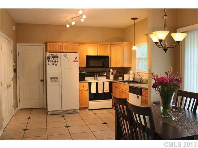 12151 Autumn Winds Ln, Pineville, NC 28134