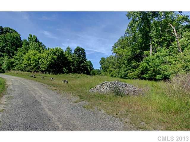1635 Reverdy Ln, Matthews, NC 28105