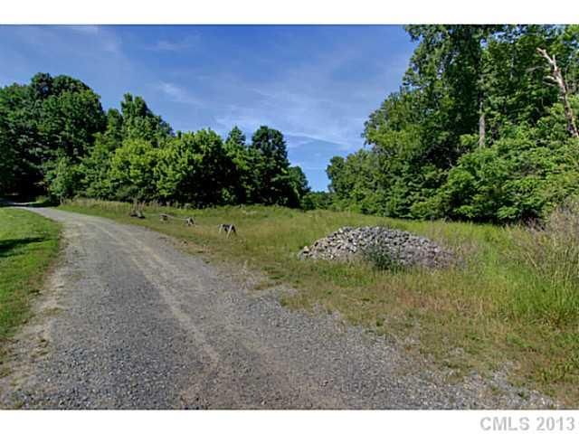 1635 Reverdy Ln, Matthews, NC 28105