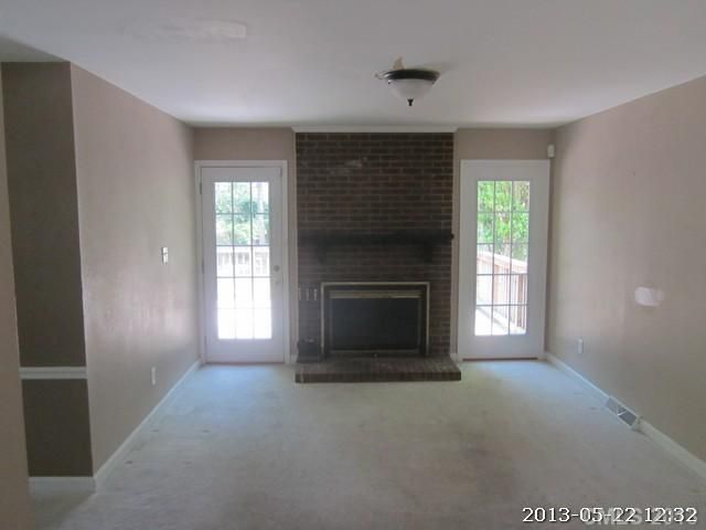 9309 Knotty Pine Cir, Charlotte, NC 28227