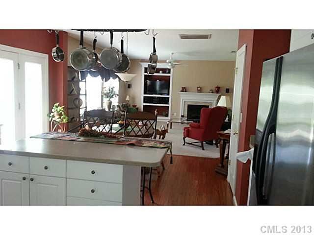 8373 Bampton Dr, Concord, NC 28027