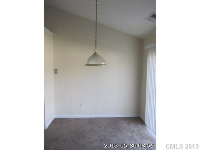 2809 Granstark Ct, Charlotte, NC 28216
