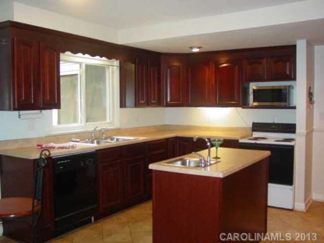 3129 Connecticut Ave, Charlotte, NC 28205
