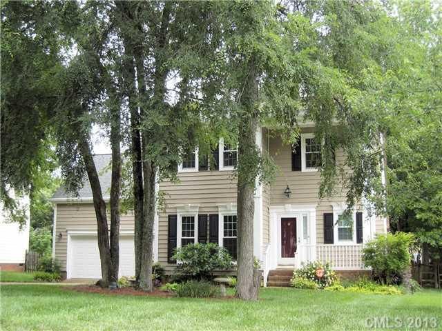 3111 Fieldpointe Ln, Charlotte, NC 28210