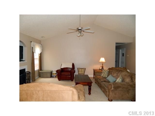 313 Pitts Rd, Catawba, SC 29704