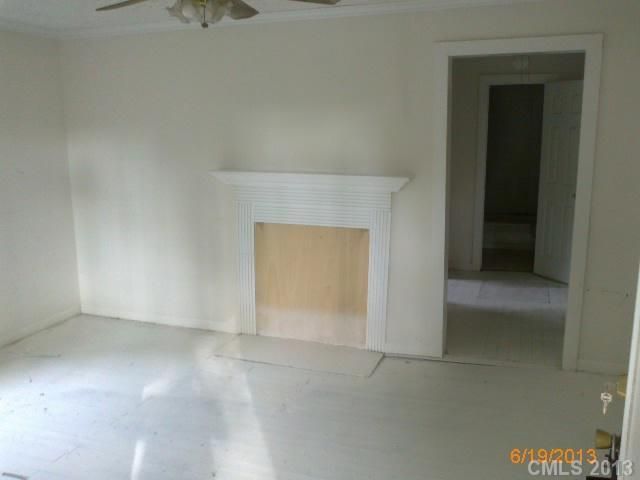 1915 Winget St, Gastonia, NC 28052