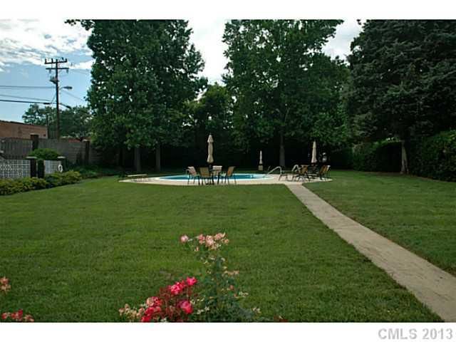 1300 Reece Rd #303, Charlotte, NC 28209