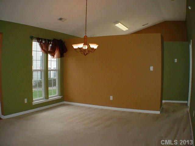 8713 Cinnabay Dr #8713, Charlotte, NC 28216
