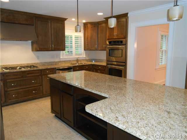 6216 Sharon Acres Rd, Charlotte, NC 28210