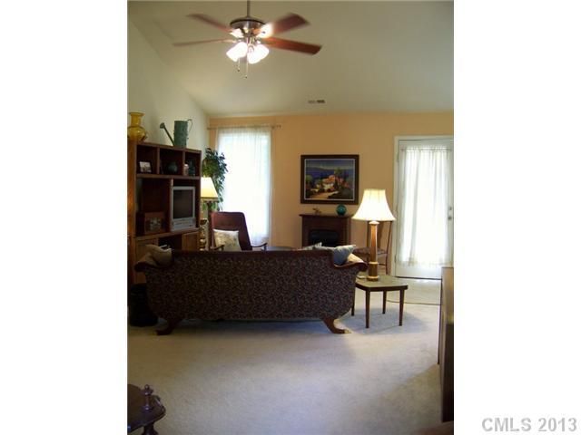 305 Margarette Ave, Belmont, NC 28012