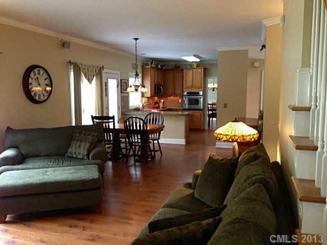 10012 Percussion Ct, Charlotte, NC 28270