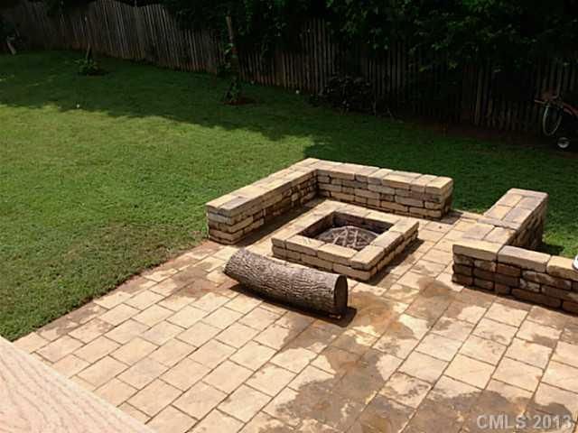 10012 Percussion Ct, Charlotte, NC 28270