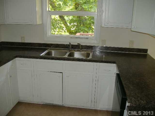 1105 Crescent St, Monroe, NC 28112