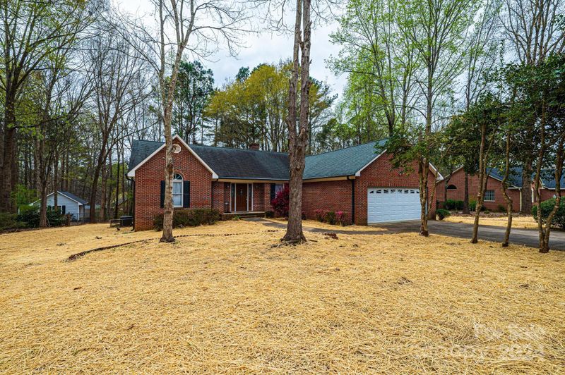 6780 Hawks Nest Ln, Stanley, NC 28164