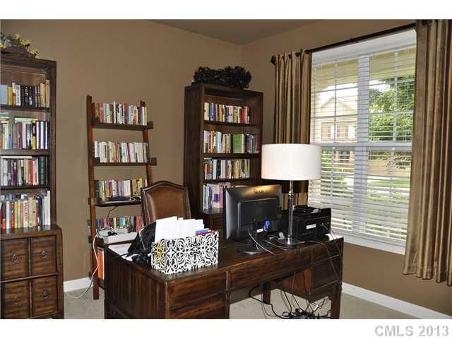 1019 Elsmore Dr, Matthews, NC 28104