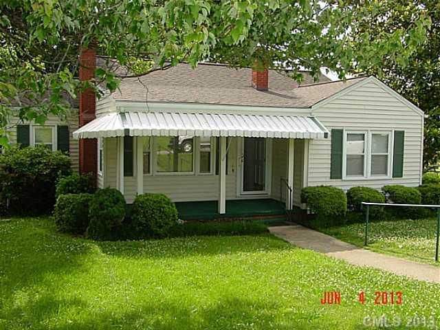 134 Ivanhoe Ln, Statesville, NC 28625