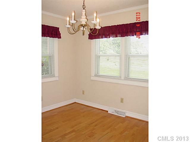 134 Ivanhoe Ln, Statesville, NC 28625