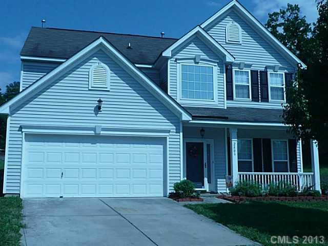 2806 Granstark Ct, Charlotte, NC 28216